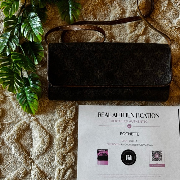 Louis Vuitton Twin GM Monogram Crossbody Vintage Long Flap Pochette Authentic - Picture 16 of 16